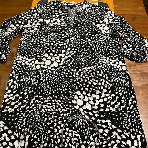 Dress back and white size L Banana Republic